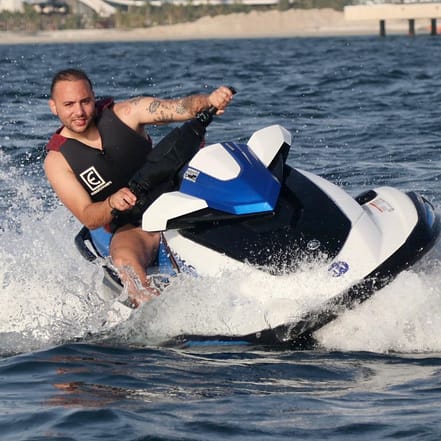 Jet Ski Experience Jumeirah – Water Sports JUZN.com Special Offers, Deals & Discounts