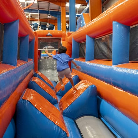 Air Maniax Marina Mall – Inflatable and Adventure Park – Experiences JUZN.com Special Offers, Deals & Discounts