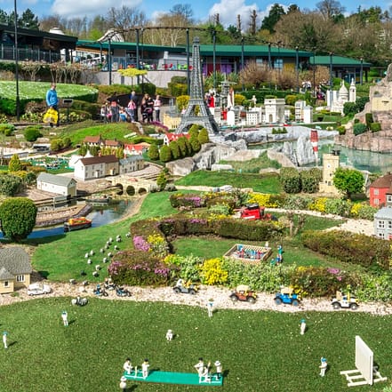 LEGOLAND Windsor (with optional transfers) – Theme Parks JUZN.com Special Offers, Deals & Discounts