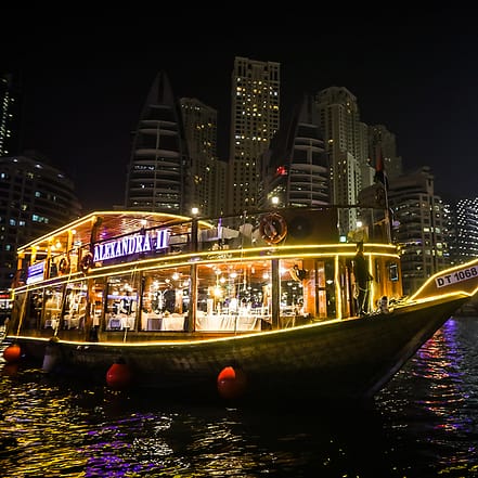 Dinner Cruise In Dubai Marina – Boat Tours and Cruises JUZN.com Special Offers, Deals & Discounts