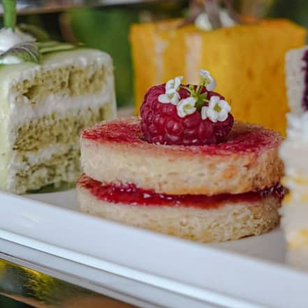 Premium Dining experience at At.mosphere Burj Khalifa – Burj Khalifa JUZN.com Special Offers, Deals & Discounts