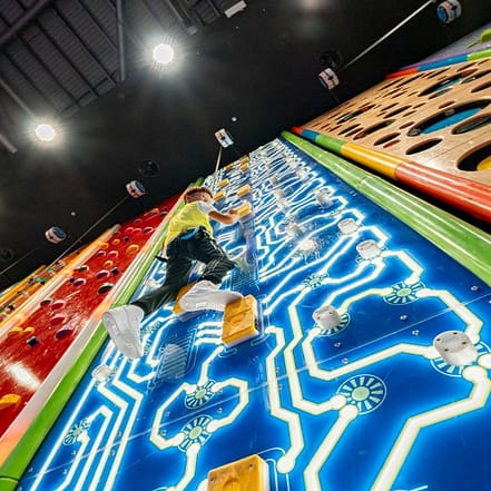 Trampo Extreme – Trampoline Fun at Dubai Mall – Experiences JUZN.com Special Offers, Deals & Discounts