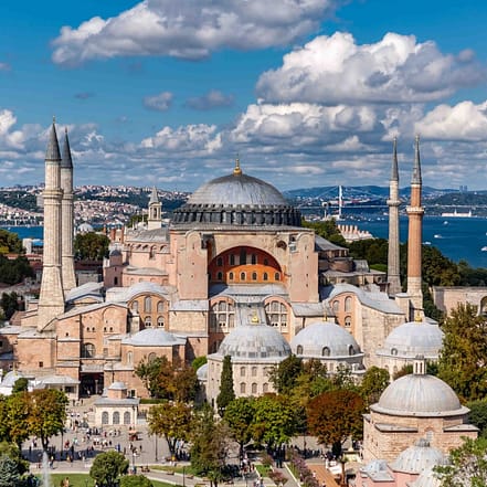 Hagia Sophia: Outer Visit Guided Tour – Top-Rated Attractions JUZN.com Special Offers, Deals & Discounts