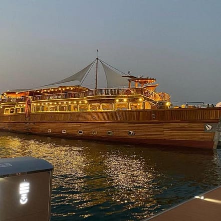 Dhow dinner cruise on Dubai creek – Boat Tours and Cruises JUZN.com Special Offers, Deals & Discounts