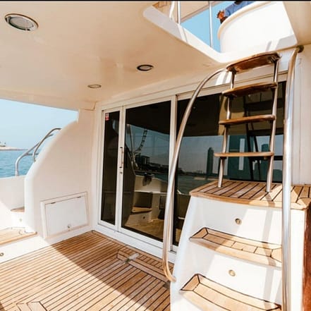 Dubai: Private Luxury Cruise on a Stylish 50ft Yacht – Yacht Brunches JUZN.com Special Offers, Deals & Discounts
